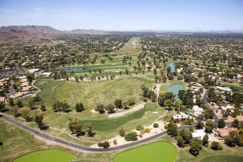 Paradise View Villas 3 Bedroom by Casago Phoenix (AZ)