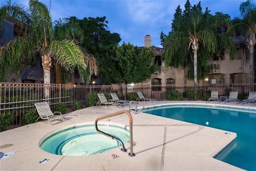 Restful 1 BR by Casago - main image
