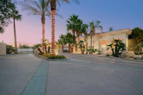 Regency 2 Bedroom by Casago - image 2