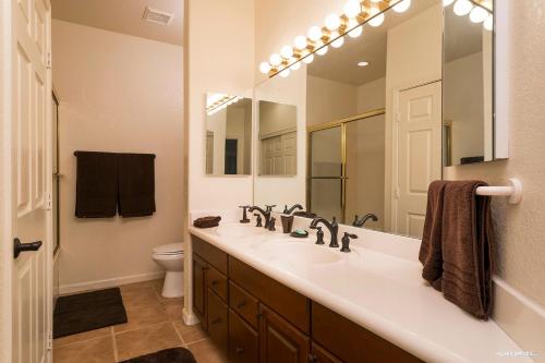 Regency 2 Bedroom by Casago - image 8