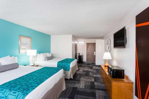 Howard Johnson by Wyndham Winter Haven FL in Winter Haven, USA