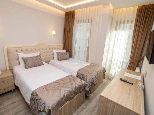 Standard Triple Room image 10