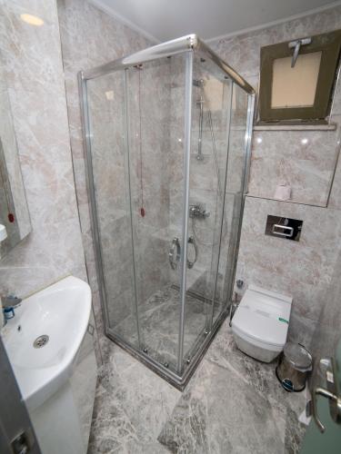 Standard Double Room image 10