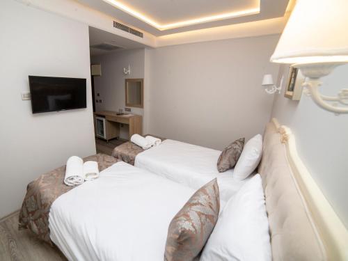 Standard Triple Room image 8