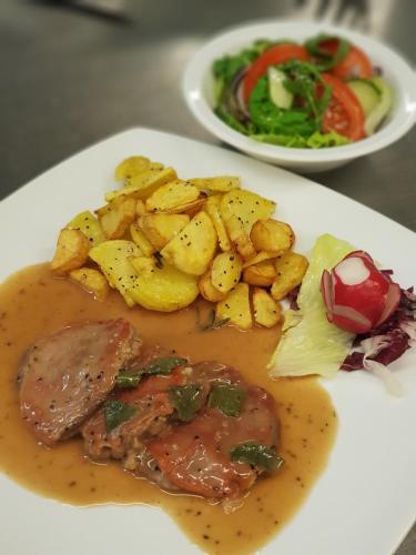 Toscana Restaurant and Bed & Breakfast - image 3
