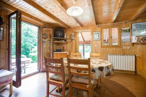  Cottage house Žumberak in Kostanjevac