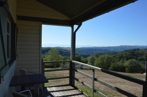 Balcony/terrace, Les Rouges Gorges du Domaine du Moulin 14 in Belhomme