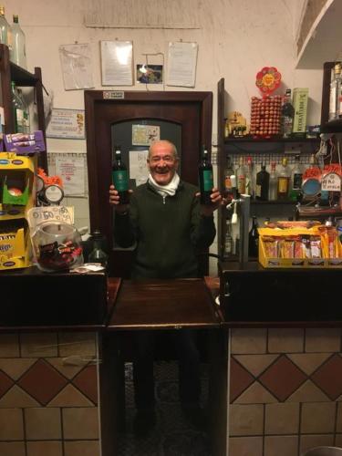 6 Small Rooms - image 8