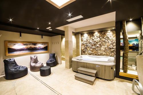 Hot tub, Hotel Cime D'Oro in Madonna di Campiglio