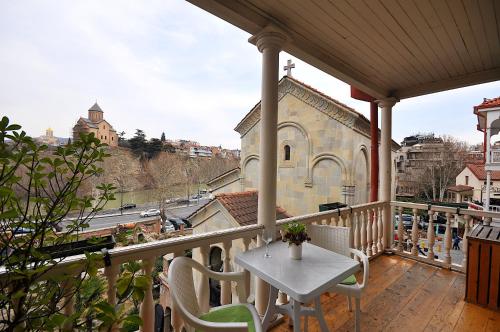 Meidan INN