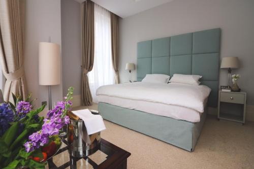 The Chatsworth Hotel - image 10