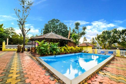 FabHotel Yoyo Cottage With Pool, Chapora Fort