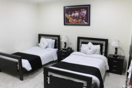 Hotel Sweet Home - image 5
