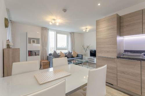 Foto - 1 Bedroom Flat in Surrey Quays with Balcony
