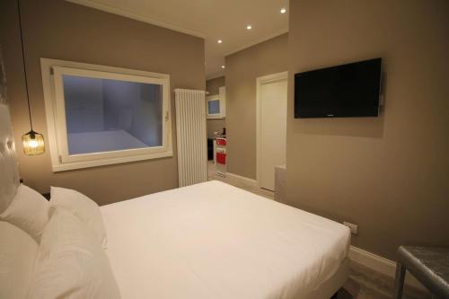 Bell Tower Studio Apartment, Florence