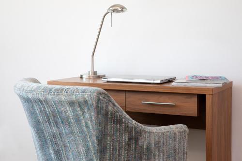 SACO Aparthotel Farnborough - image 13