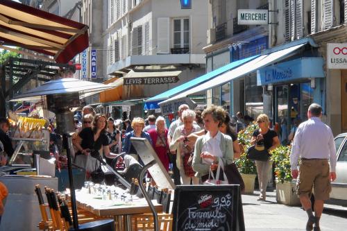 Levis Charming Place - image 12