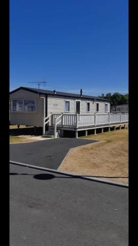 P&d's Pearl Caravan At Tattershall Lakes Country Park, , Lincolnshire