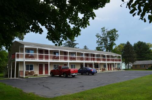 Cozy Corner Motel