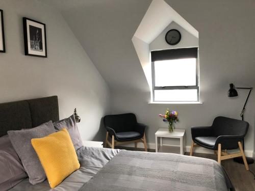 City Centre Townhouse-3 Bedrooms & Parking - BHR Apartments - image 12