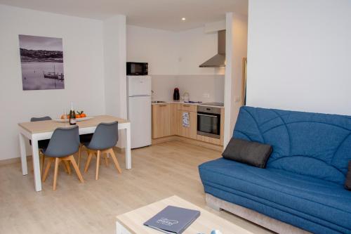 Two-Bedroom Apartment (2-5 Adults) image 8