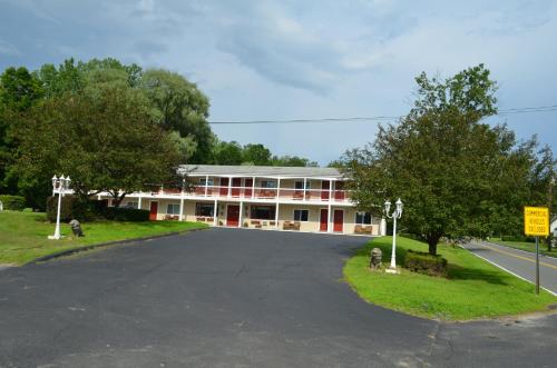 Cozy Corner Motel