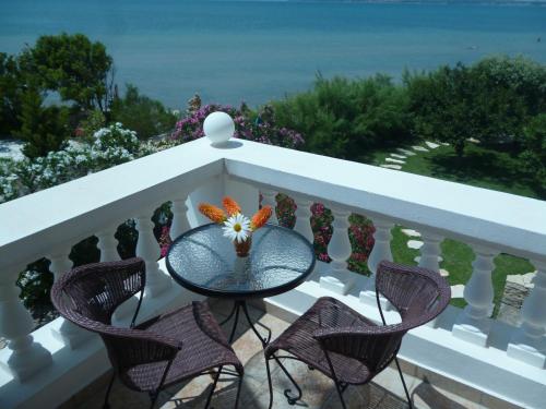 Double Room with Balcony and Sea View