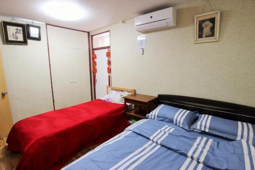 Tokyo Building 2F / Vacation STAY 3591 Stop at Tokyo Building 2F / Vacation STAY 3591 to discover the wonders of Osaka. The property features a wide range of facilities to make your stay a pleasant experience. Service-minded staff will wel