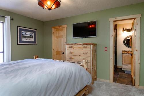 Base 9 Condo - image 7