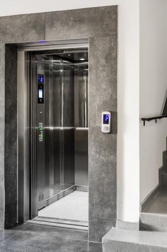 Vestíbulo, G Suites Luxury Rentals in Nicosia