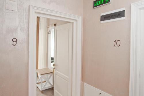 Uphill Residence - image 4