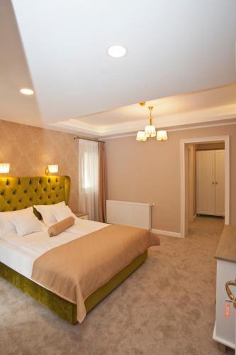 Uphill Residence - image 2