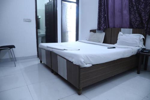 

Azaan guest house
