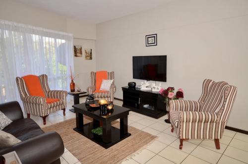Guestroom, Libem Lodge 2 in Edenvale
