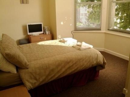 Guest House @ The Bear - image 12