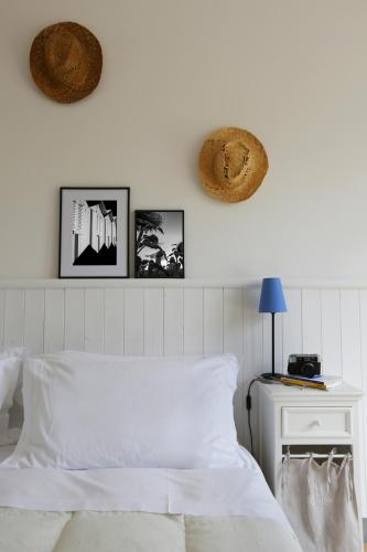Two-Bedroom Cottage with Shared Pool