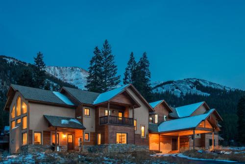 Viking Vista Retreat