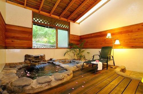 New Life Hot Spring Resort