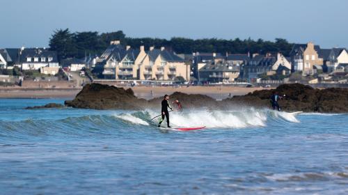 Joli T2, gare, intra-muros & plage à proximité