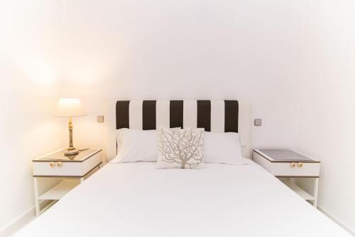 Flamenco Style Apartment PALACIO REAL, La Latina, Madrid