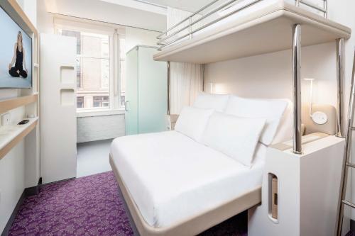 Premium Queen Room with Bunk Bed