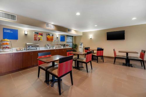 Food and beverages, Comfort Inn Ocala Silver Springs in Ocala (FL)