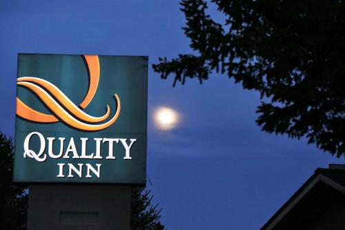 Quality Inn near Rocky Mountain National Park - image 3
