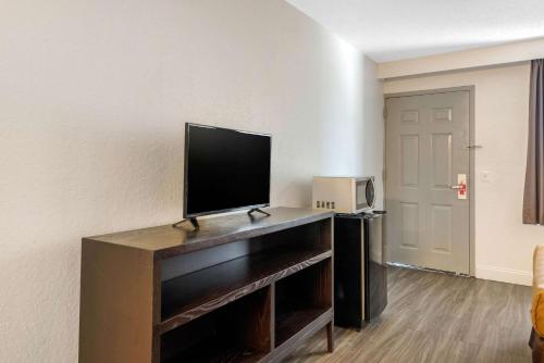 Econo Lodge Airport - RJ Stadium in Tampa, USA