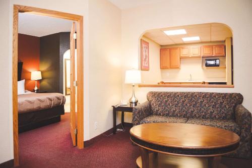 Quality Inn & Suites Ames Conference Center Near ISU Campus