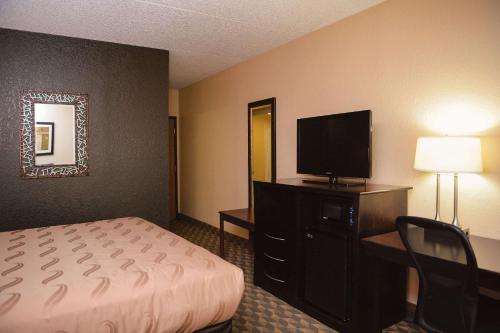 Quality Inn & Suites Ames Conference Center Near ISU Campus