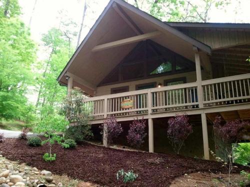 Cuddle Up Cabin - main image