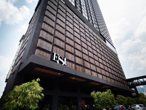 EST Suites Bangsar by Airhost, Kuala Lumpur