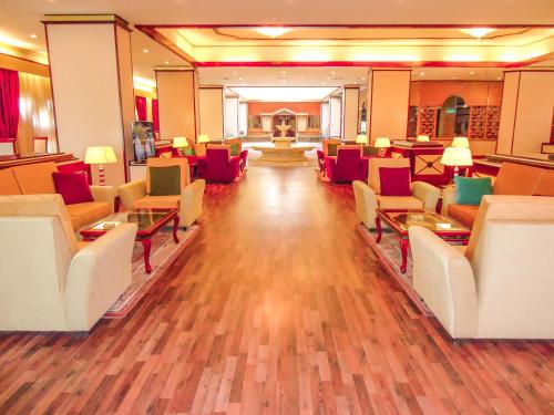Shared lounge/TV area, Jeddah Grand Hotel near Gabel Street Souq