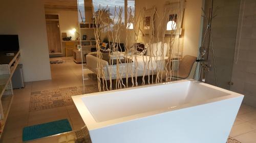 アズール イン (湛藍海岸民宿)